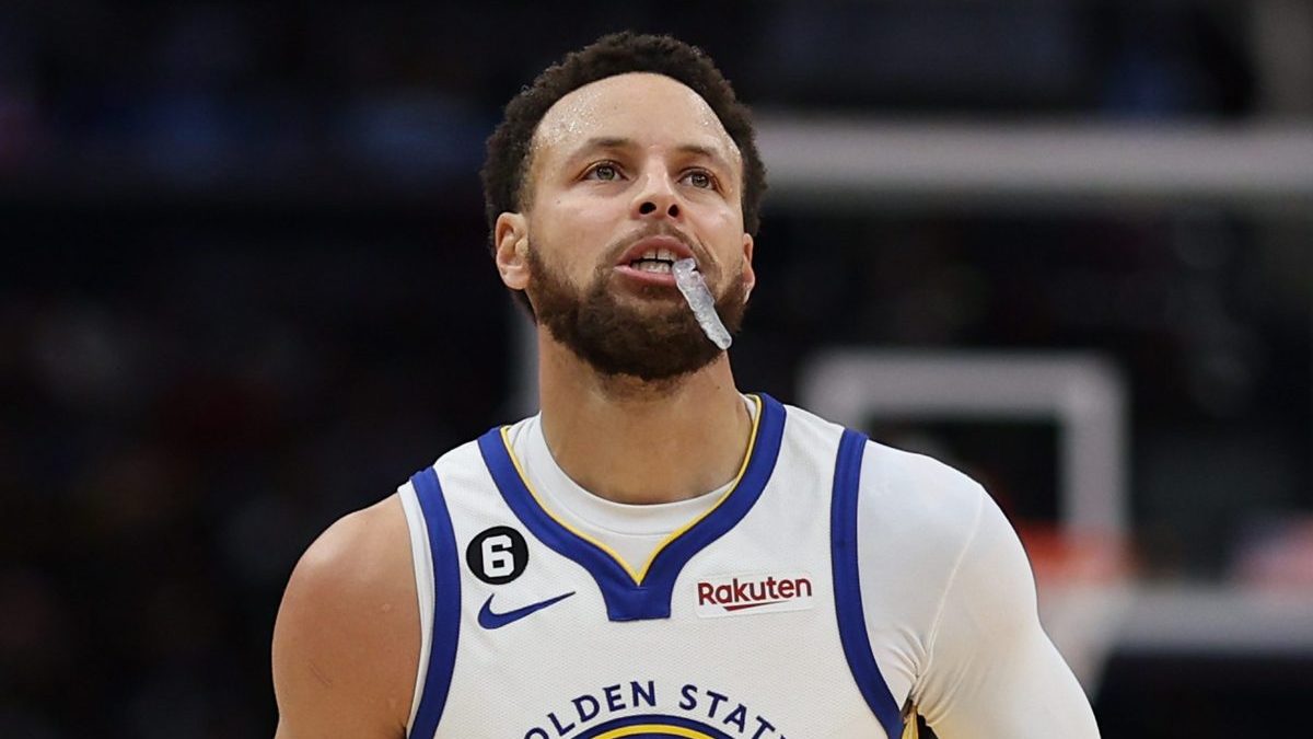 Warriors Provide Crucial Steph Curry Injury Update Ahead Of Playoff Push