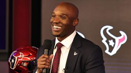 Ex-49ers DC DeMeco Ryans Could Turn to Former Rival Head Coach: Report