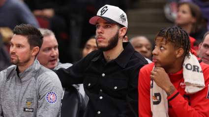 Bulls Insider Drops Bombshell Update on Lonzo Ball Injury