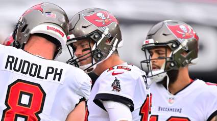 Bucs Will Consider 2-Time Super Bowl Champion Quarterback: Report