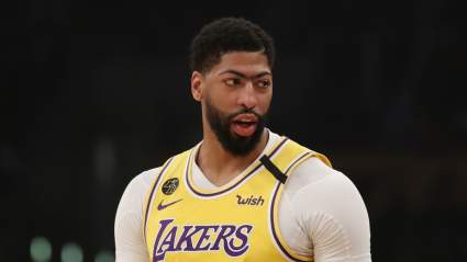 Lakers’ Anthony Davis Claps Back After Warning From Bulls’ Patrick Beverley