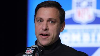 Chiefs Pushed to Re-Sign Super Bowl Standout on Long-Term Deal