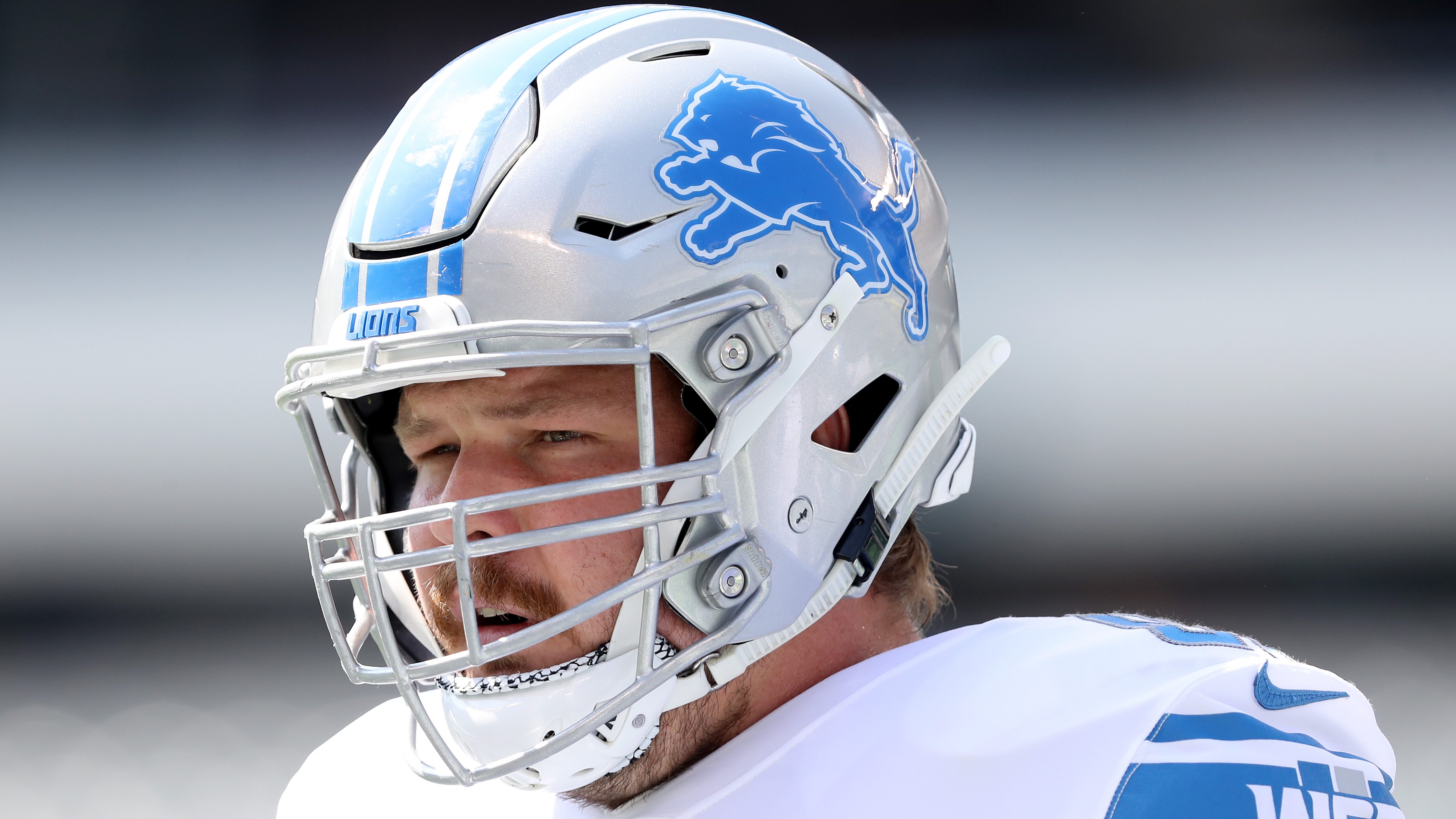 OL Graham Glasgow returns to Detroit Lions to join former teammates on an  established o-line