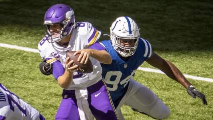 Colts Bring Back Veteran DE on Short-Term Deal