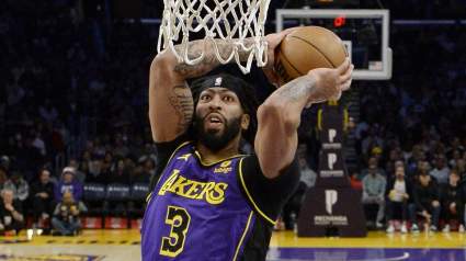 Lakers Star Anthony Davis Sends Warning to Former Teammate