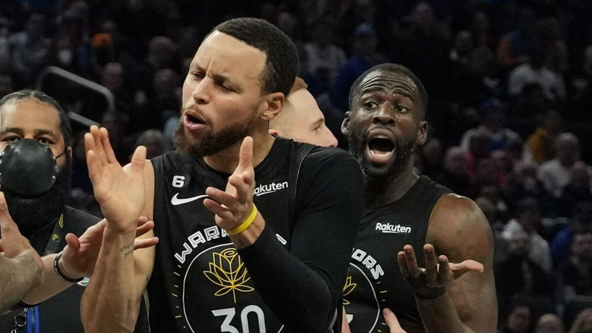 Stephen Curry Issues Statement On Draymond Green After Warriors Beat ...