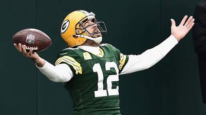 3-Team Packers Trade Pitch Flips Rodgers for 1st-Round Pick