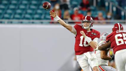 Alabama Redshirt Freshman Could Have Similar Trajectory to Mac Jones