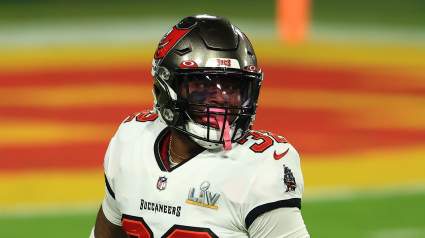 Fans Applaud Chiefs Over Team-Friendly Signing: ‘Veach Is Cooking!’