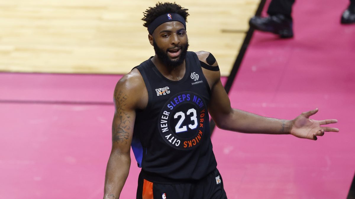 Warriors Trade Pitch Swaps Kuminga for Knicks' Robinson