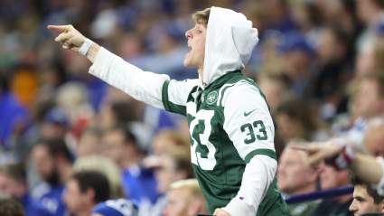 Fans React to Ex-Jets Big Man Signing $15 Million Deal: ‘Overpay City’