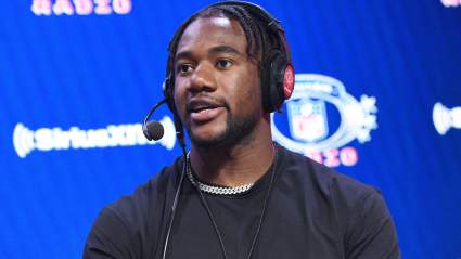 Giants Make ‘Big Splash’ By Signing Inside Linebacker: Report