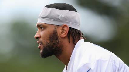 Raiders Sign Former 1st-Round Pick & Super Bowl Champ to Replace Darren Waller