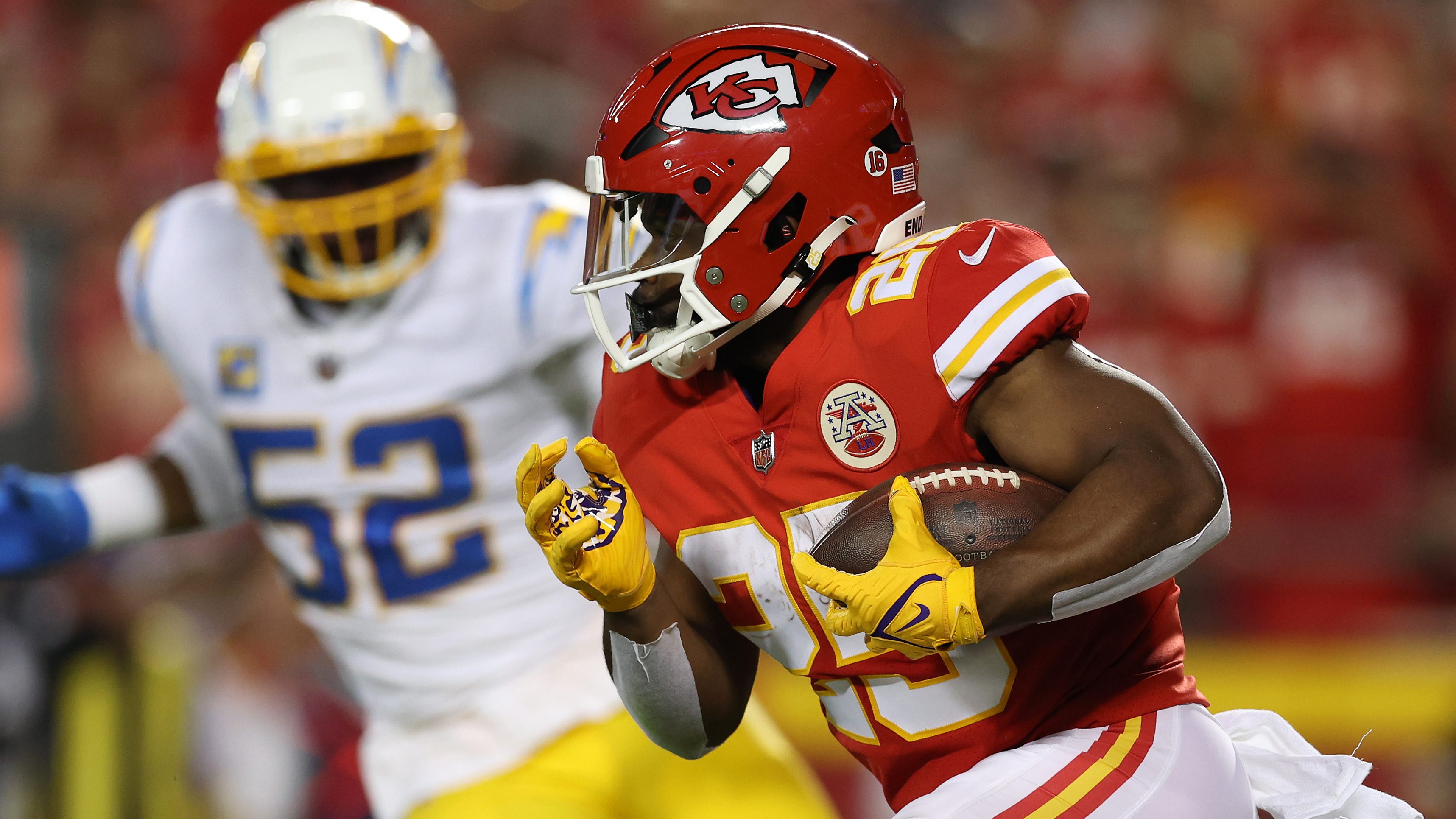 Clyde Edwards-Helaire Ranked as Top Kansas City Chiefs Trade Candidate -  Sports Illustrated Kansas City Chiefs News, Analysis and More