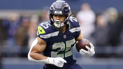 Bears Add Ex-Seahawks RB After Montgomery’s Departure: Report