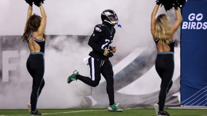 Raiders Set to Sign Ex-Eagles Starting DB to Multi-Year Contract: Report
