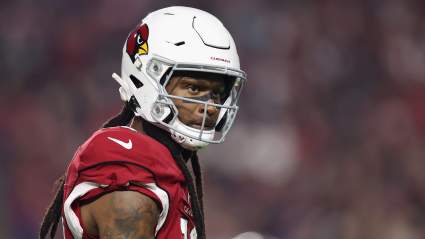 Insider Updates Patriots’ Chances to Trade for WR DeAndre Hopkins