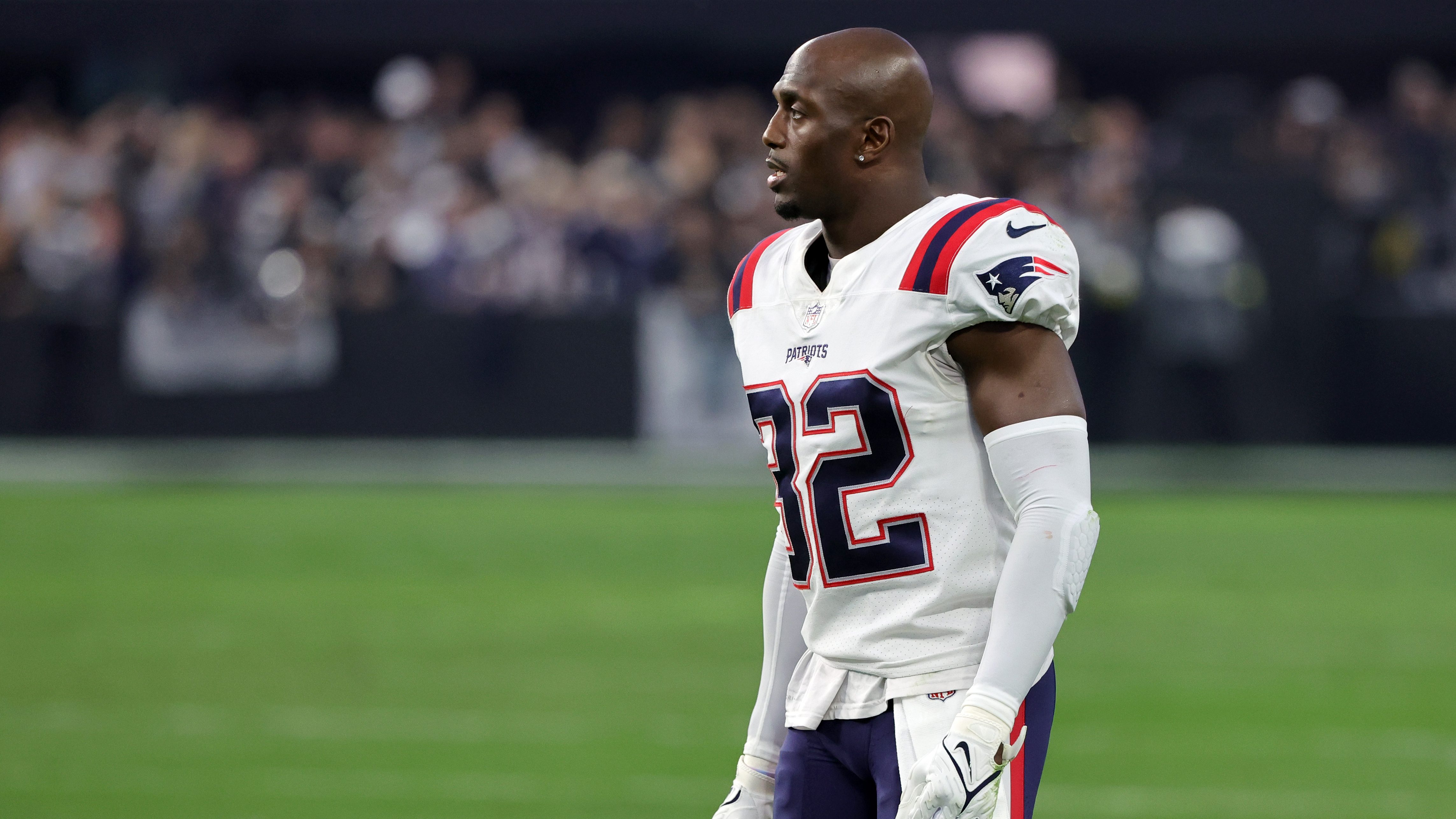 Devin McCourty announces he is returning to Patriots