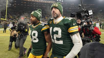 Aaron Rodgers Trying to Lure Free Agents to New Team: Report