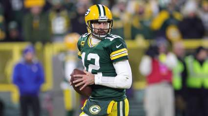Packers Bring Back All-Pro as Aaron Rodgers Decision Looms