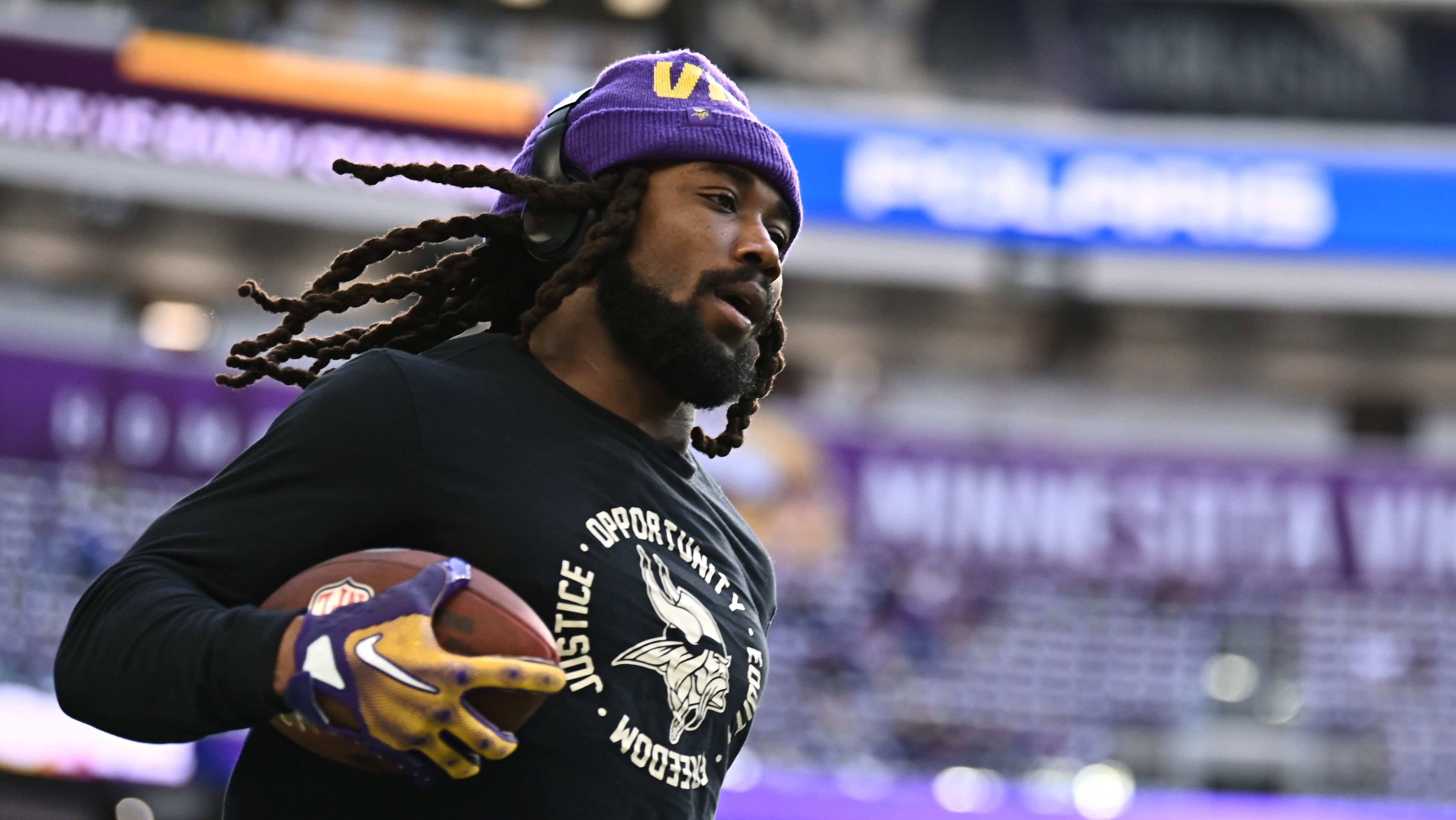 Will Vikings reduce Dalvin Cook's workload now that playoff hopes are  almost gone? – SKOR North