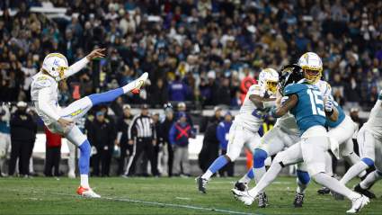 Former Alabama Punter Inks New NFL Deal