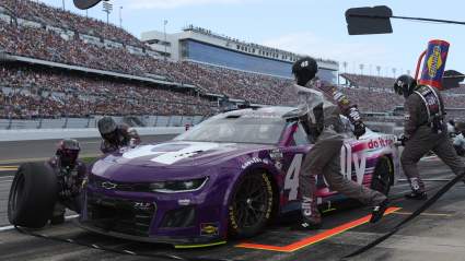 Hendrick Motorsports Highlights Pit Crews With New Series