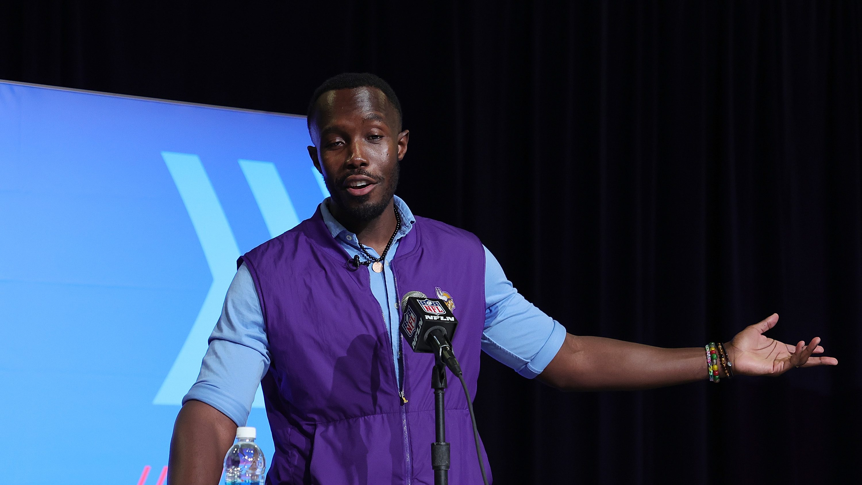 “My Wife Dresses Me”: Kirk Cousins' Odd Postgame Outfit Gets More