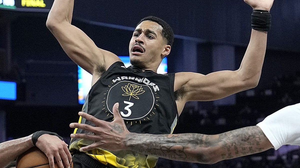 NBA: Trae Young, Hawks send Warriors to fourth loss in five games