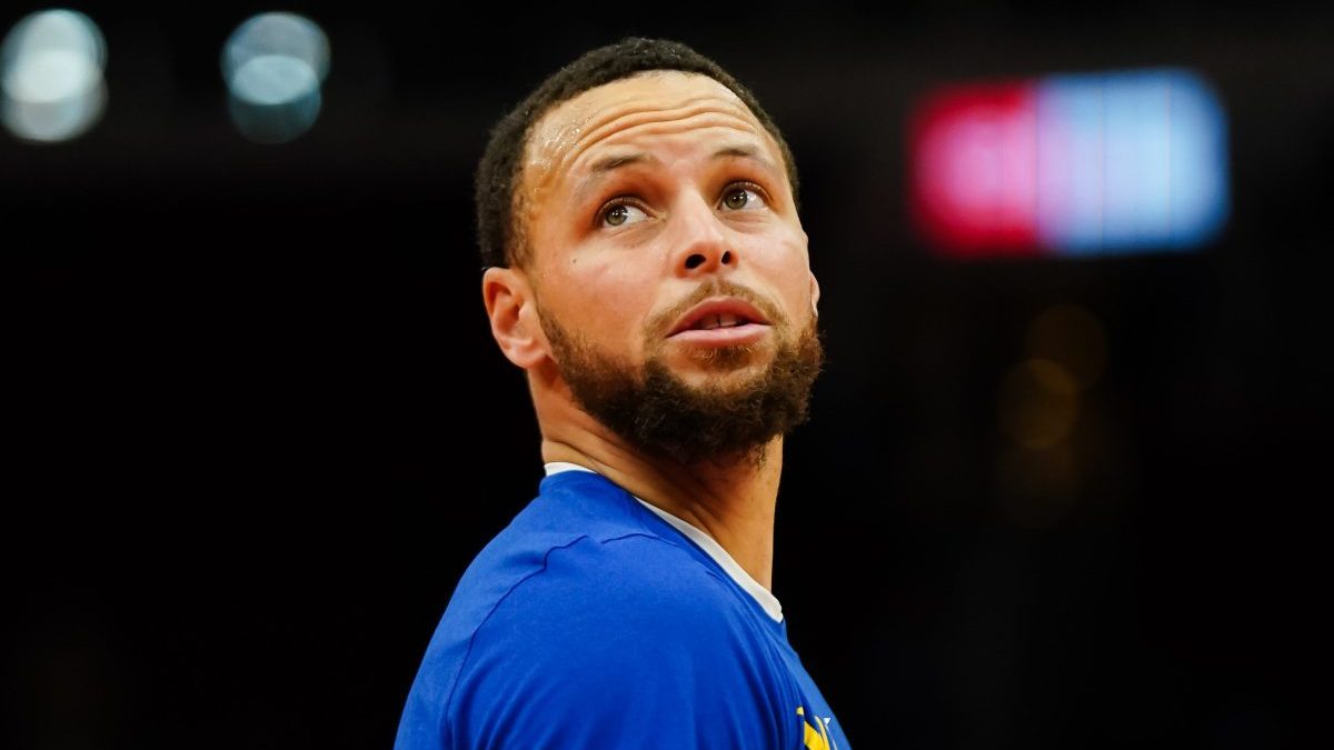 Curry Sounds Off On Title Run As Warriors Climb Standings