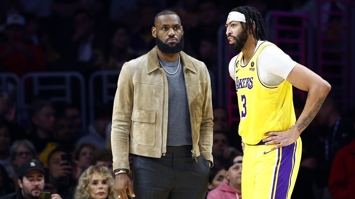 LeBron James Sends Strong Message On Anthony Davis After Lakers Beat ...