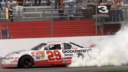 Kevin Harvick Brings Back the No. 29 for Special Event
