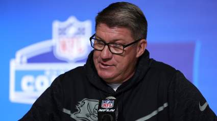 Bucs Predicted to Land QB Receiving No. 1 Draft Pick Buzz