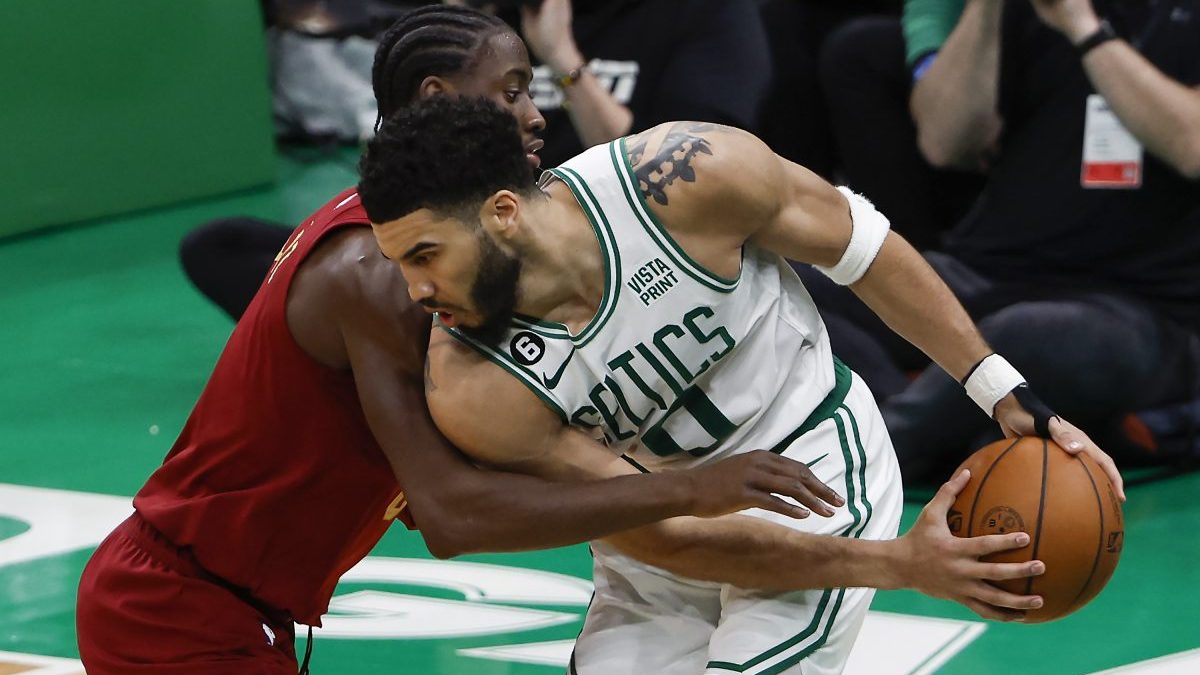 Jayson Tatum returns to form as Celtics pull away for victory over Cavs