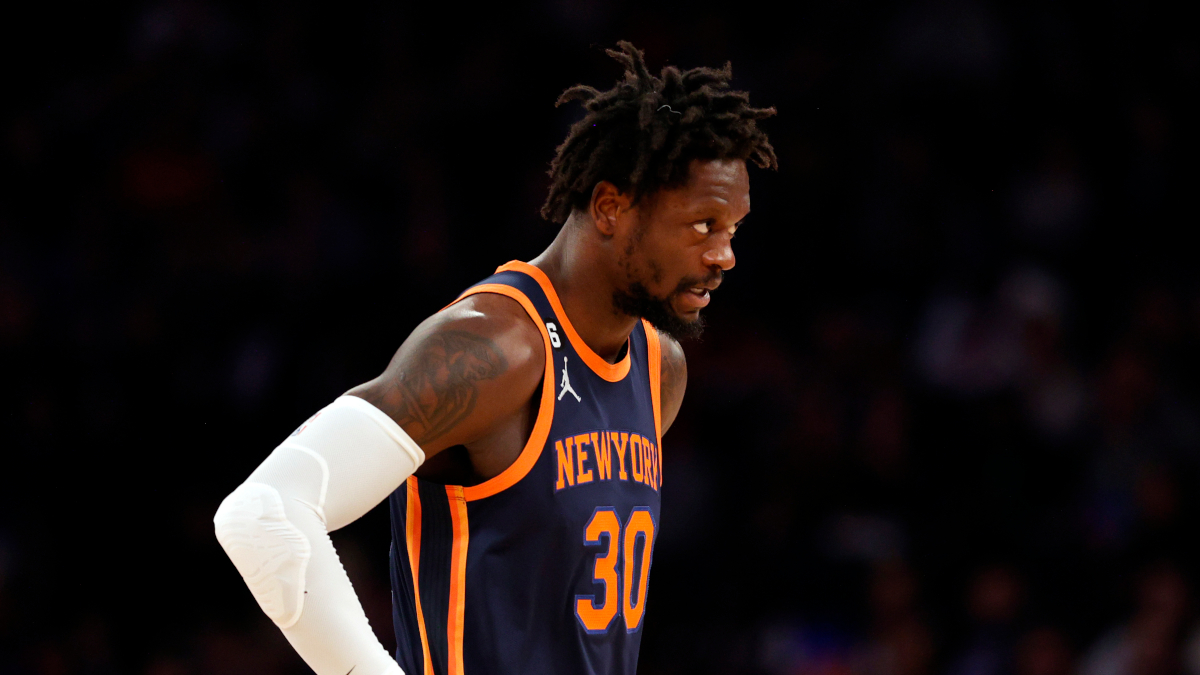 Knicks Star Julius Randle Could Miss Time Amid Injury Scare