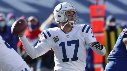Legendary QB Offered to End Retirement to Face Bills in Playoffs: Report