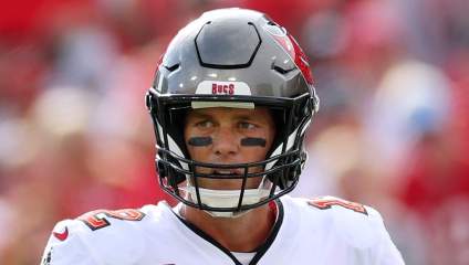 Bucs Meet With ‘Most Intriguing Player’ as Possible Tom Brady Replacement