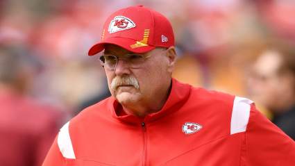 Chiefs Sign Record-Breaking WR With Missouri Ties: Report