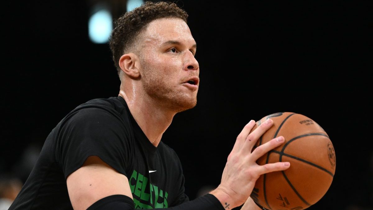 Could Boston's depth at center keep Blake Griffin away?