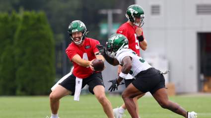 Jets Predicted to Add 626 Pounds of Protection for New QB