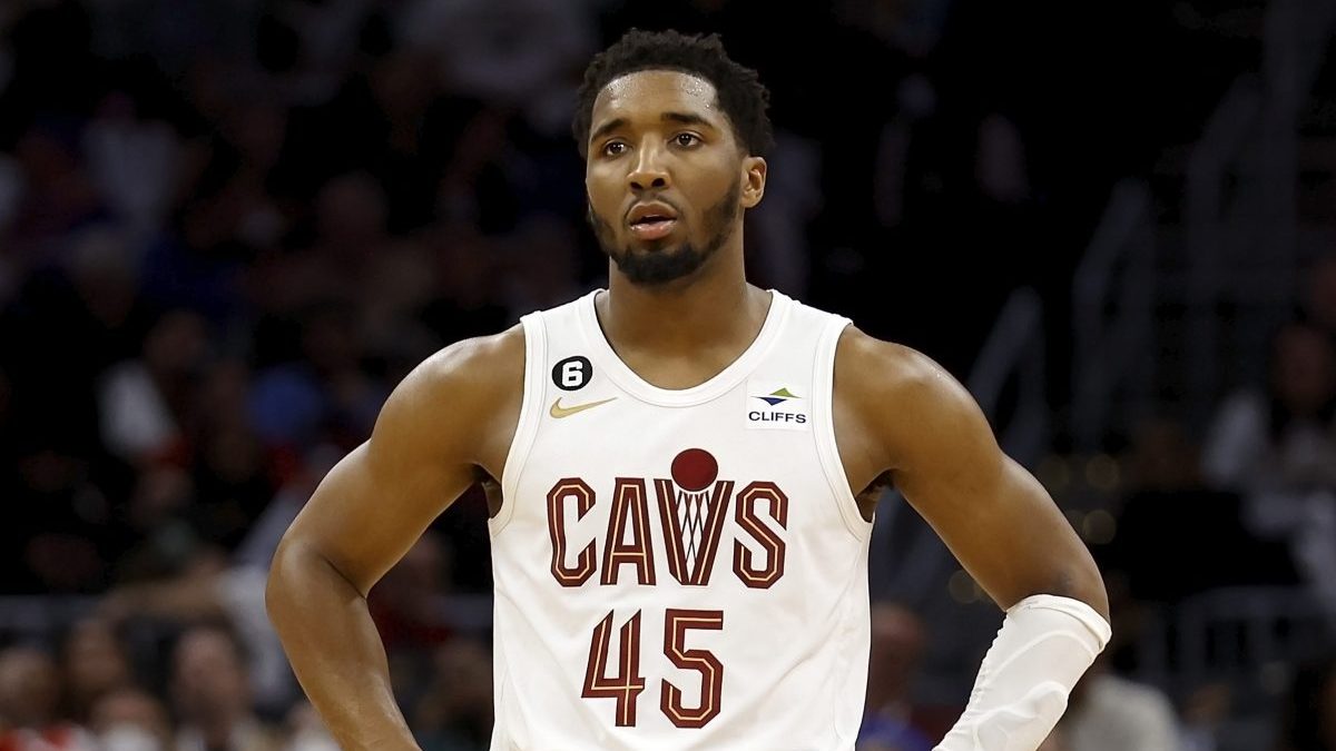 Donovan Mitchell to Cleveland: A Trade Sure to Shake Up the NBA – The  Stillman Exchange