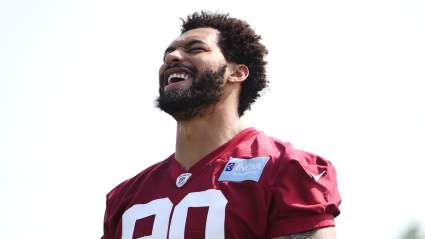 ‘Splash’ Trade Proposal Adds 26-Year-Old Star DE to Raiders: ‘Let’s Get Wild’