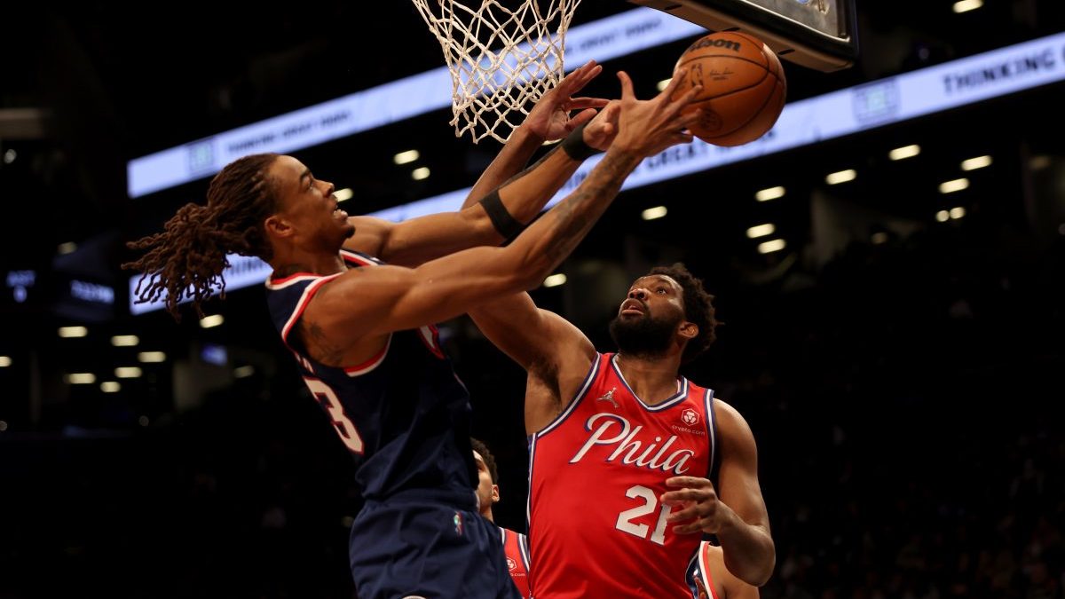 76ers take 3-0 lead on Nets in game that saw Harden ejected, Embiid hurt 