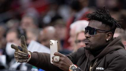 Steelers Fans React to Antonio Brown Admitting to Self-Centered Behavior