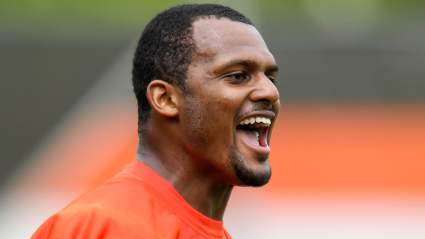 Browns QB Deshaun Watson Sends Strong Message as Workouts Begin