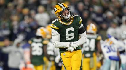Packers Re-Sign Veteran Defender and Rich Bisaccia Favorite: Report