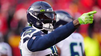 Seahawks Star WR Hilariously Rips New York Jets, Aaron Rodgers