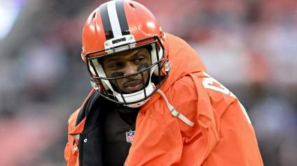Browns Back Deshaun Watson With 3-Word Message During Draft