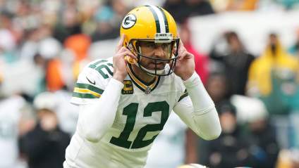Aaron Rodgers Sends Strong Message to Jets Amid Trade Delay: Report