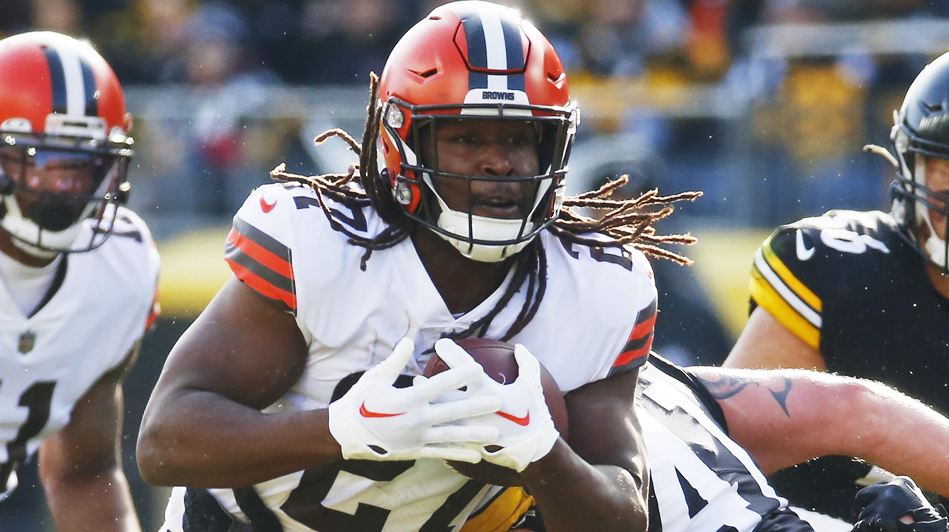 NFL free agency reunion? Kareem Hunt visiting the Browns - Dawgs By Nature